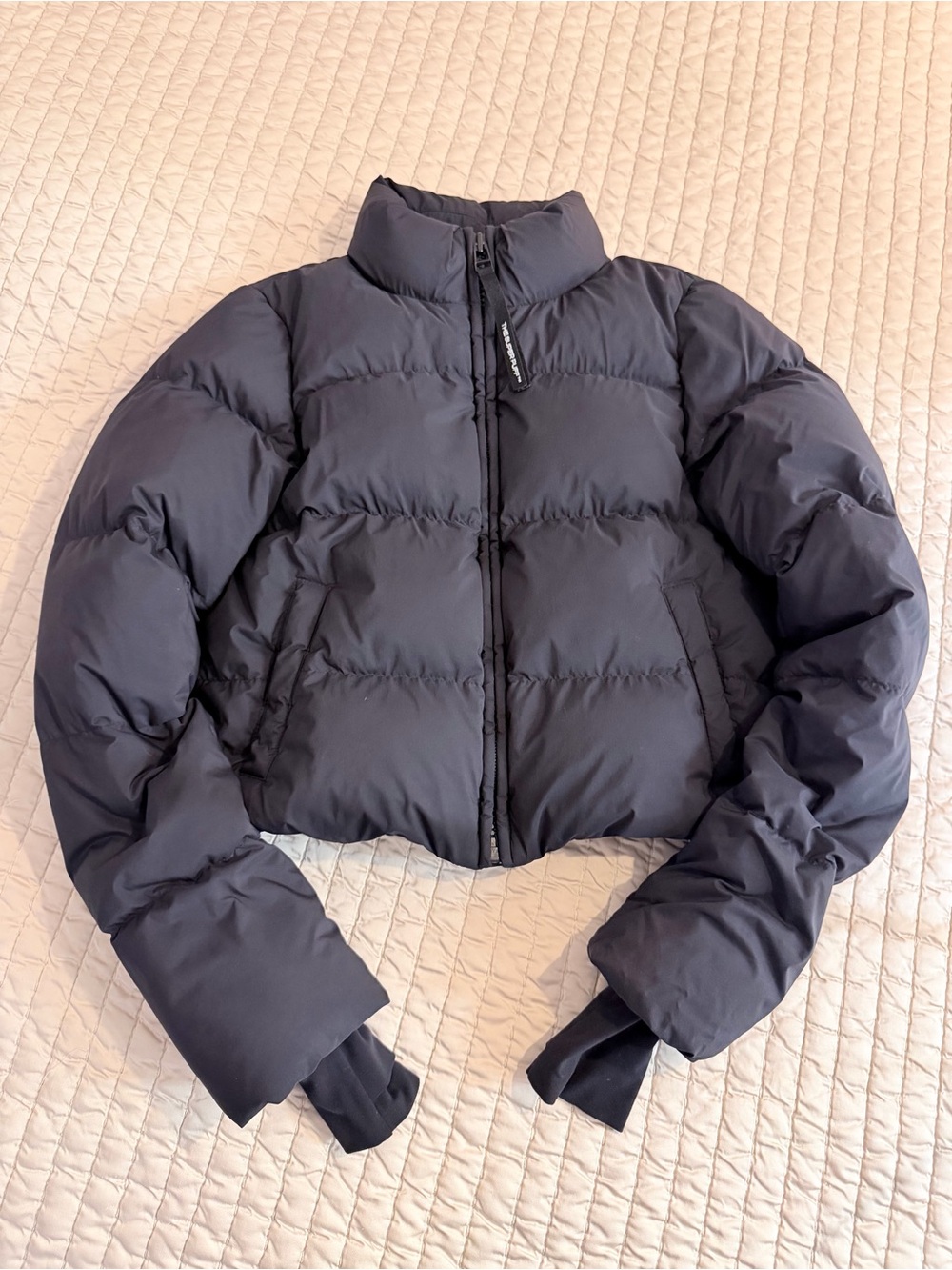 Aritzia The Super Puff Shorty Puffer Jacket Black XS - Like New